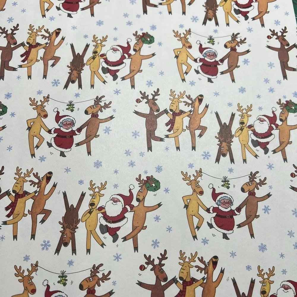 Vintage Deluxe Flat Christmas Wrap - 10 Sheets - Reindeer Trees Houses